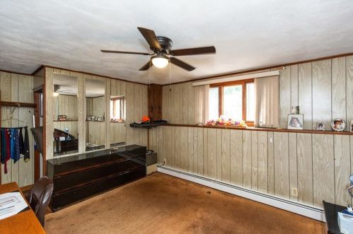 79 Thelma St, North Providence RI  02904-4560 exterior