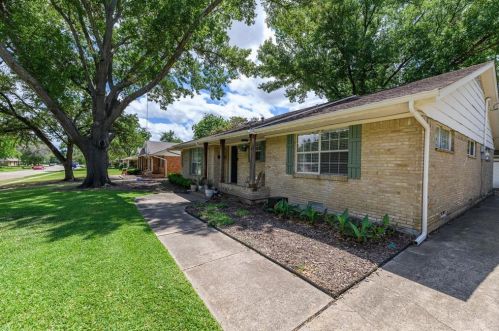 109 Lois Ln, Richardson, TX 75081-3414