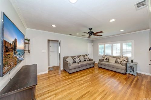 4255 Petaluma Ave, Lakewood CA  90713-3322 exterior