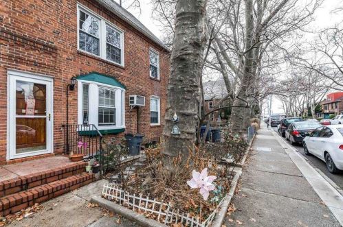 3938 45th St, Long Island City, NY 11104-2104