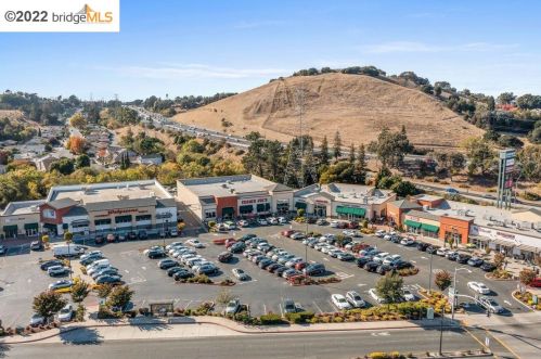 2915 Hermosa St, Pinole CA  94564-1511 exterior