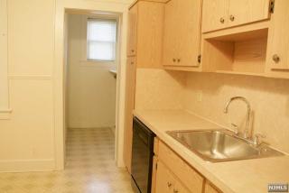 231 Day Ave, Cliffside Park NJ  07010-1101 exterior