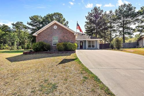 102 Brookdale Cir, Woodville, TX 75979-6439