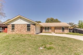 6268 Fedor Dr, Jacksonville, FL 32244-2560