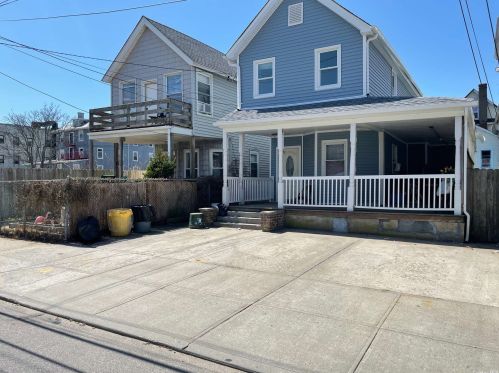 171 Beach 114th St, Far Rockaway, NY 11694-2406