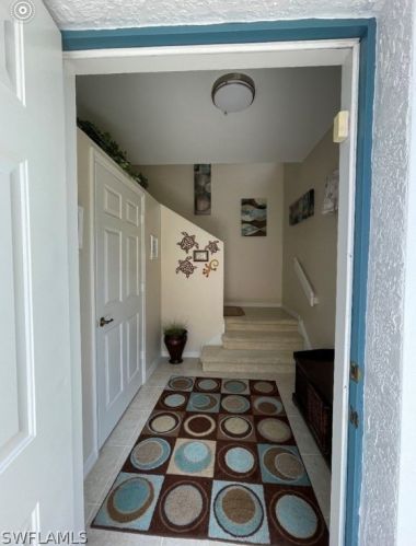 5070 Cedar Springs Dr, Naples, FL 34110-2325
