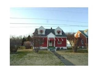 13 Berry Ave, Clarksville, PA 15322-2043