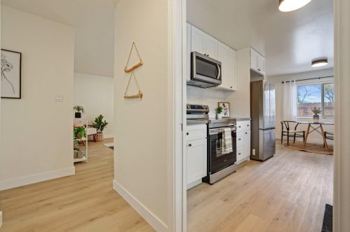 301 Granger Ave, Modesto CA  95350-4304 exterior