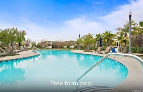 6546 Vanderbilt St, Chino CA  91710-6917 exterior