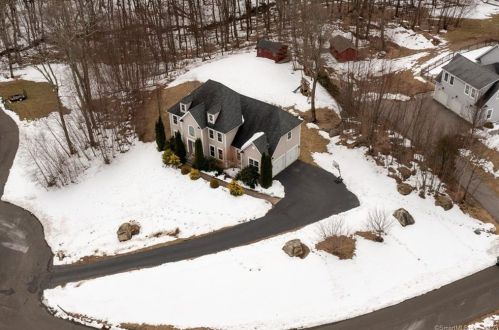 14 Farm Ridge Rd, Unionville CT  06013-2018 exterior