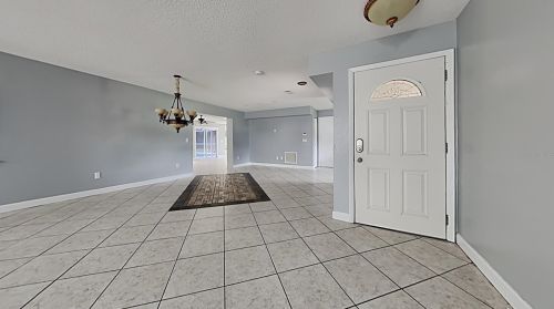 1448 Landover Ave, Deltona, FL 32725-5945