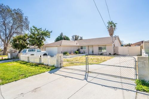 1255 Hill Dr, San Bernardino, CA 92407-2969