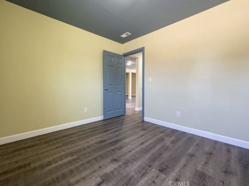 306 7th St, San Jacinto CA  92583-4710 exterior