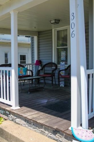 306 Washington Ave, South Connellsville, PA 15425-4141