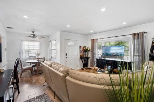 5023 Faust Ave, Lakewood CA  90713-1922 exterior