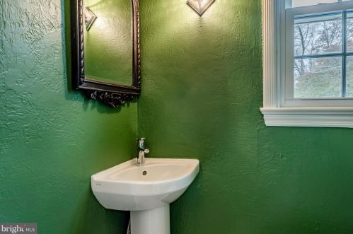 7 Haslet Way, Wilmington DE  19807-3120 exterior