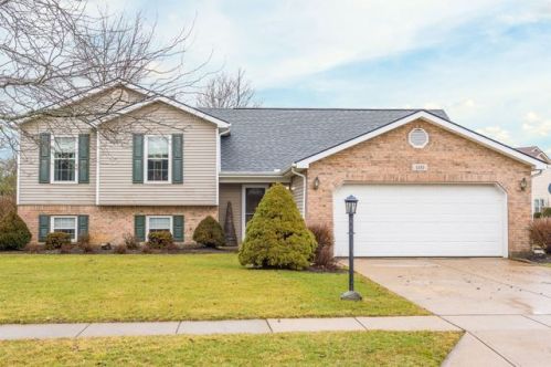 110 Krug Dr, Englewood, OH 45322-8722