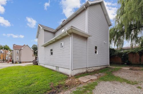 5 Stahl Sq, South Connellsville PA  15425-4007 exterior