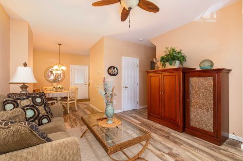 57 Aveonis Ct, Fishkill NY  12524-1638 exterior