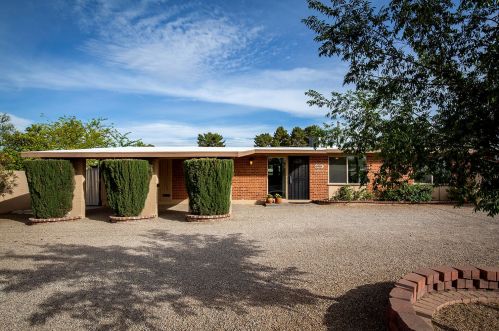 6918 Oberlin Dr, Tucson, AZ 85710-4724