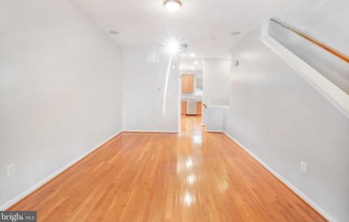 99 Danbury St, Washington, DC 20032-5874