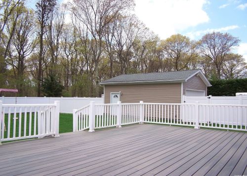 12 Lehman Ave, South Setauket NY  11720-1912 exterior