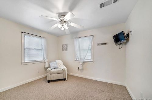 12 Sperry St, Milford CT  06460-7938 exterior