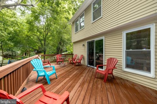 6251 Garretson St, Springfield VA  22015-3521 exterior