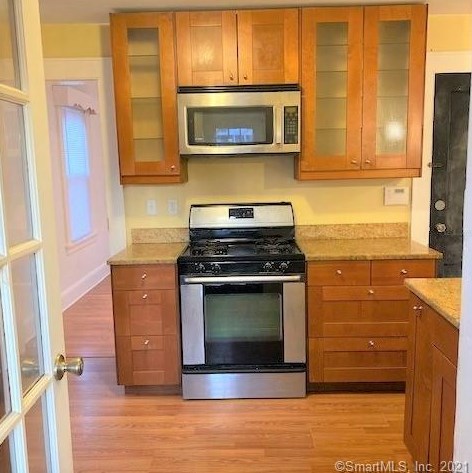 131 Fox St, Bridgeport CT  06605-3229 exterior