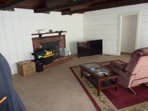 285 Sherwood Rd, Willits CA  95490-9501 exterior