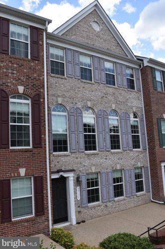 3711 Chippendale Cir, Woodbridge, VA 22193-5357