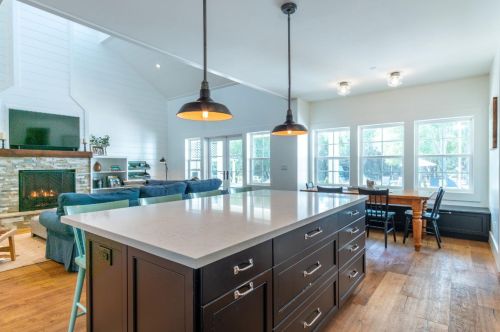 10555 Watsonville Rd, Gilroy CA  95020-9433 exterior