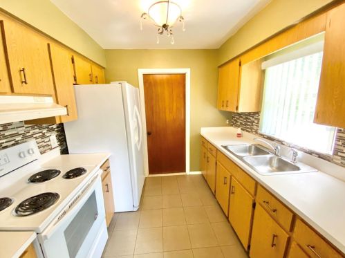 405 Bascom Ct, Polk City FL  33868-9303 exterior