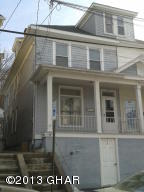 614 Arlington St, Hometown, PA 18252-2202