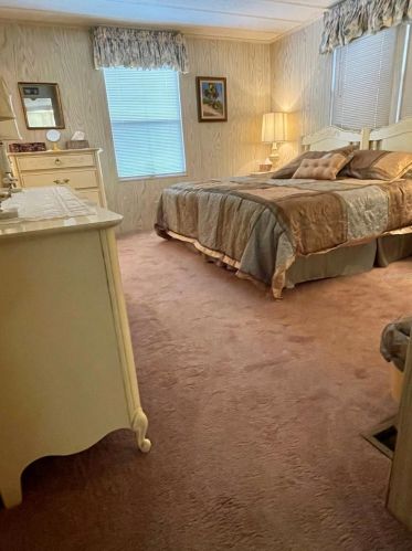 34202 Canal Dr, Pinellas Park FL  exterior