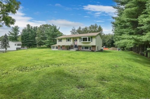 34 Franck Rd, Stony Point, NY 10980-3010