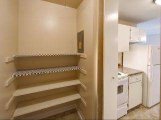 6600 Sidney Pl, Milwaukee WI  53209-3249 exterior