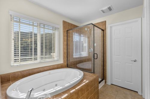 20054 Christopher Ln, Santa Clarita CA  91350-3685 exterior