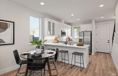 96 Calistoga Rd, Santa Rosa CA  95409-3702 exterior