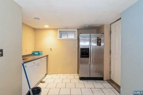 20 Kierstead Ave, Nutley NJ  07110-2528 exterior