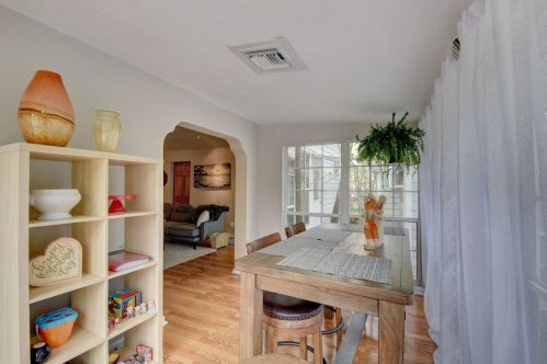 219 33rd St, West Palm Beach FL  33407-4907 exterior