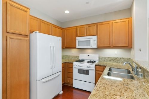 13225 Murano Ave, Chino CA  91710-8117 exterior