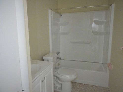 11 Gerald Dr, Poughkeepsie NY  12601-2932 exterior