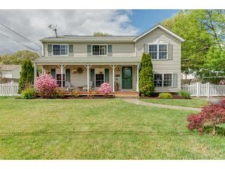 353 Asylum Rd, Warwick RI  02886-7804 exterior