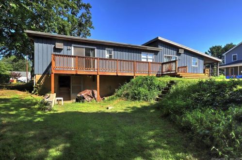 582 Milford Point Rd, Milford CT  06460-5429 exterior