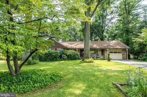 1106 Vilsmeier Rd, Lansdale PA  19446-1711 exterior