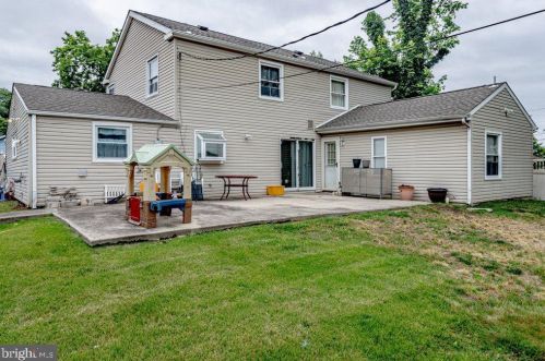 56 Mandolin Ln, Willingboro NJ  08046-2808 exterior