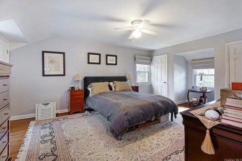 55 Fayette Rd, Scarsdale NY  10583-7156 exterior