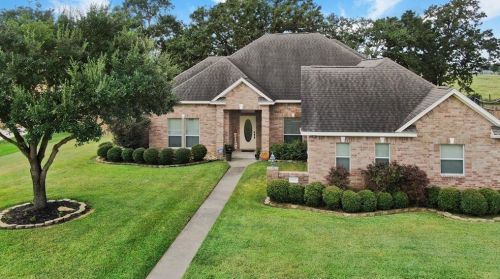 105 Lawrence Marshall Dr, Hempstead, TX 77445-2010