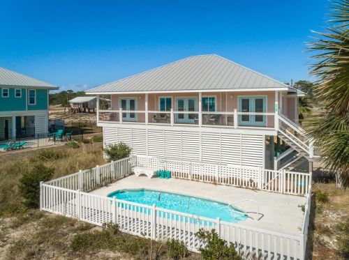 681 Gorrie Dr, Saint George Island, FL 32328-2907
